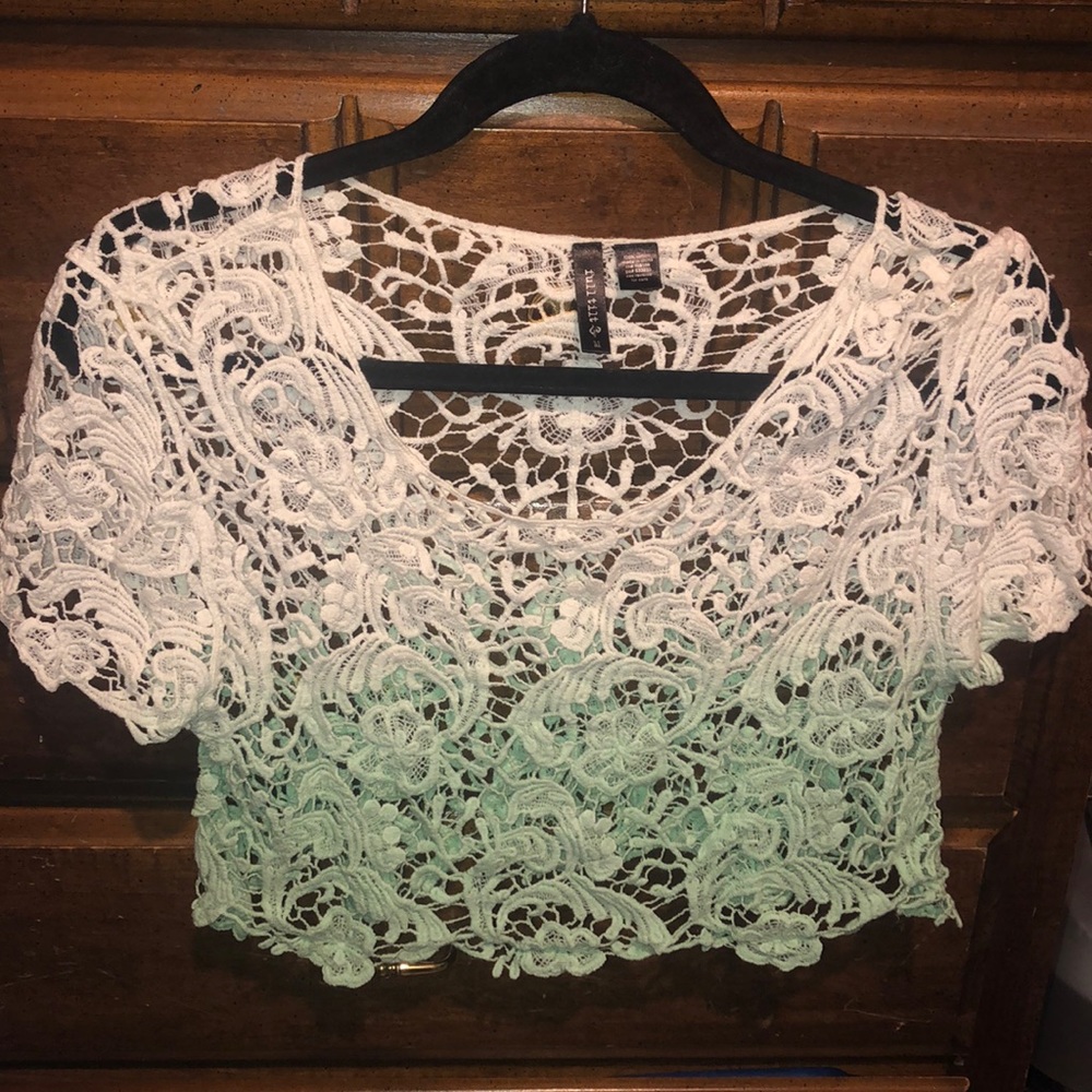 ombre lace crop top